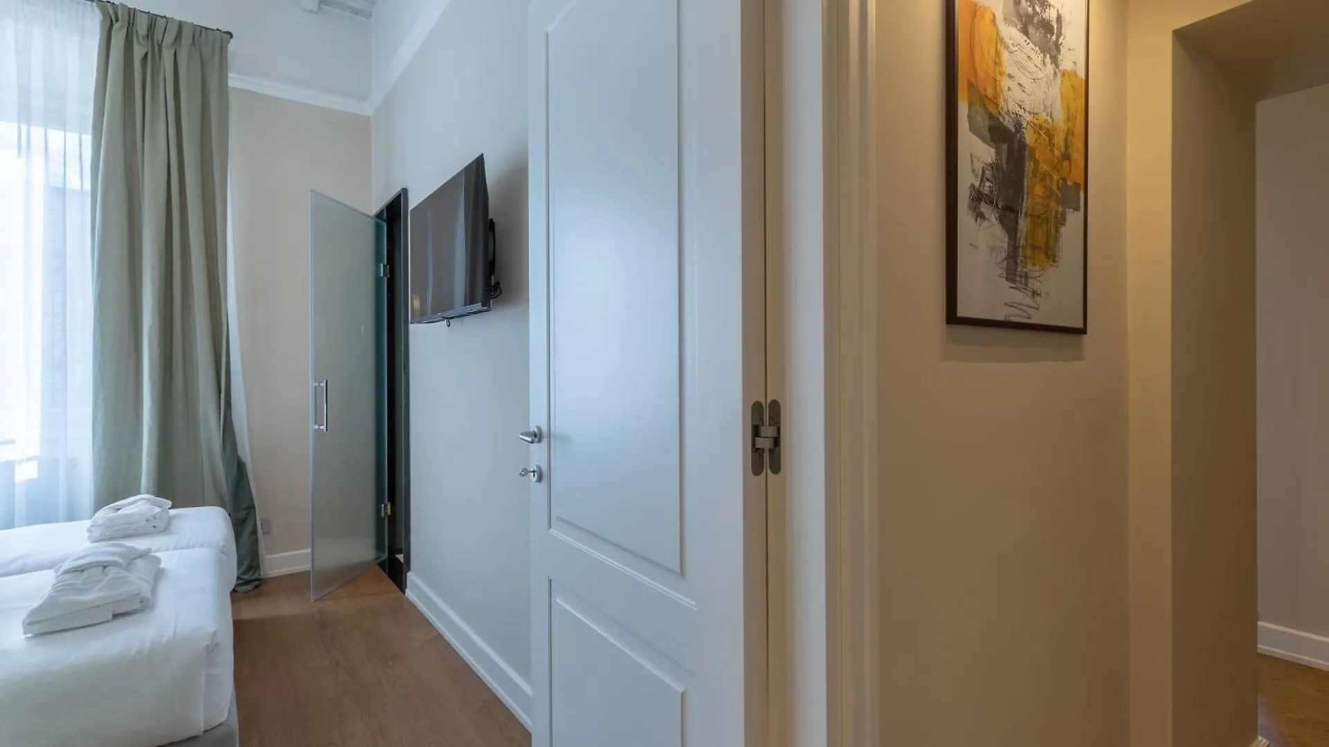 Design Florence Suite In Florence Apartment